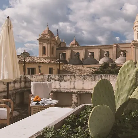 Palazzo Trigona Guest house Noto